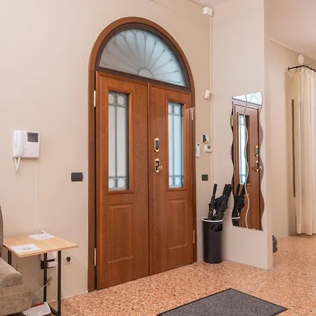 شقة R Gardenia House بادوفا