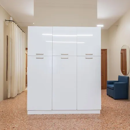 R Gardenia House بادوفا